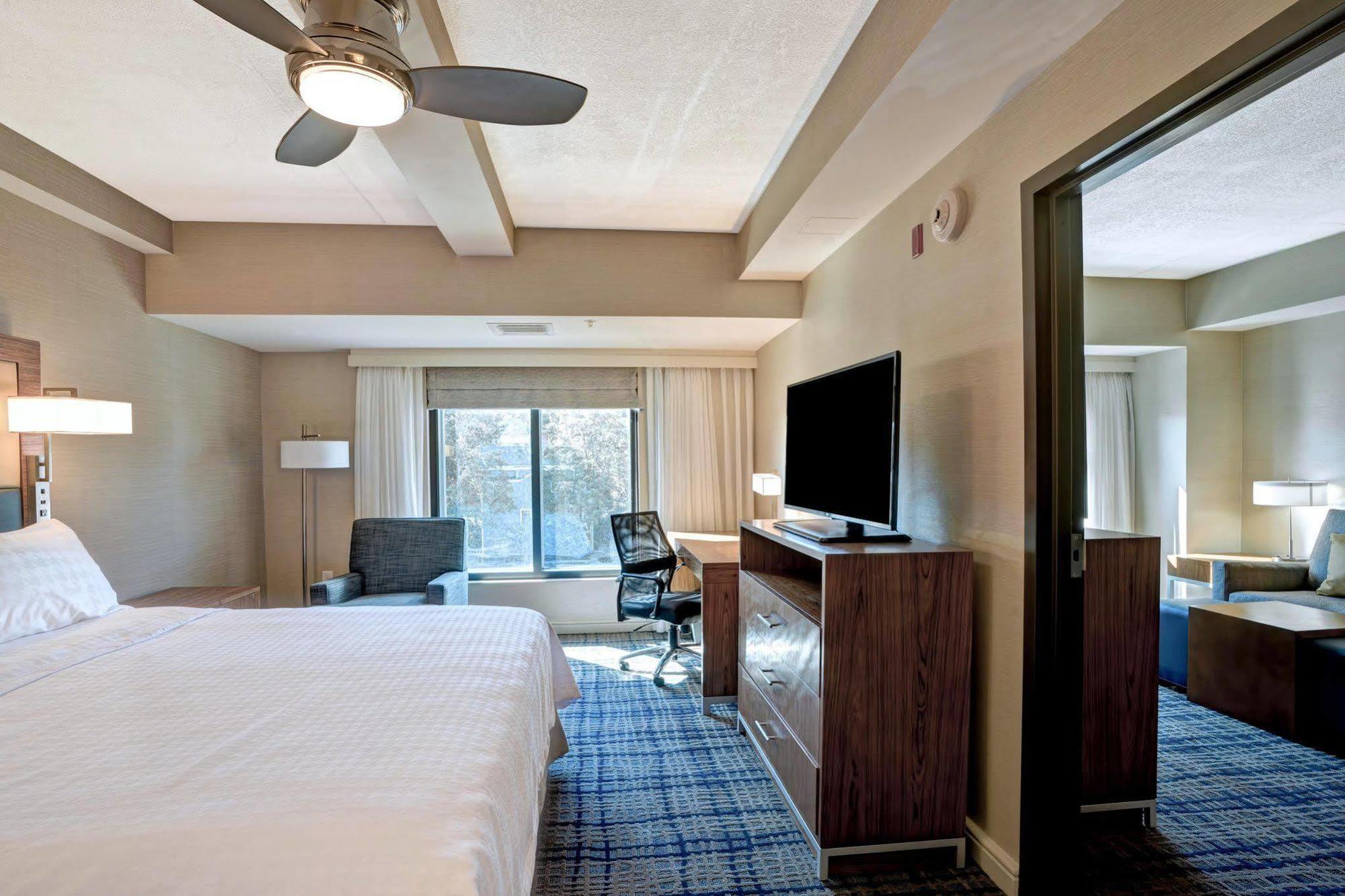 Courtyard By Marriott Boston Westborough Hotel Exterior photo